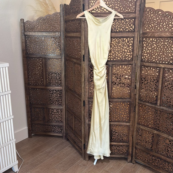 NEW NWT Reformation Casette Silk Midi Dress Blonde - Picture 2 of 3